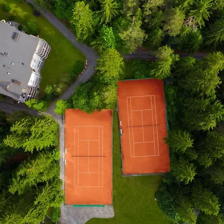 Waldhaus Wellness Resort, Autograph Collection מלון 5*