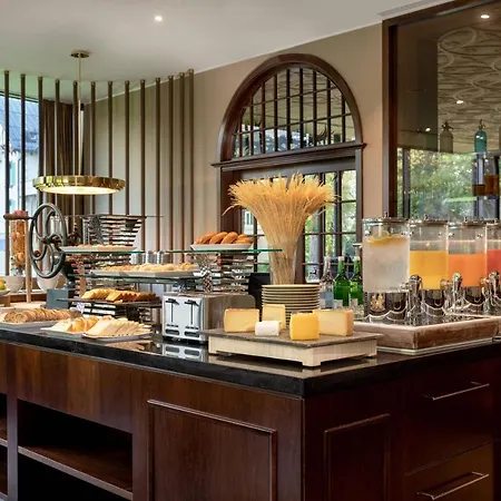 Waldhaus Wellness Resort, Autograph Collection 5*