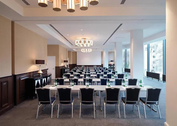 Waldhaus Wellness Resort, Autograph Collection Otel